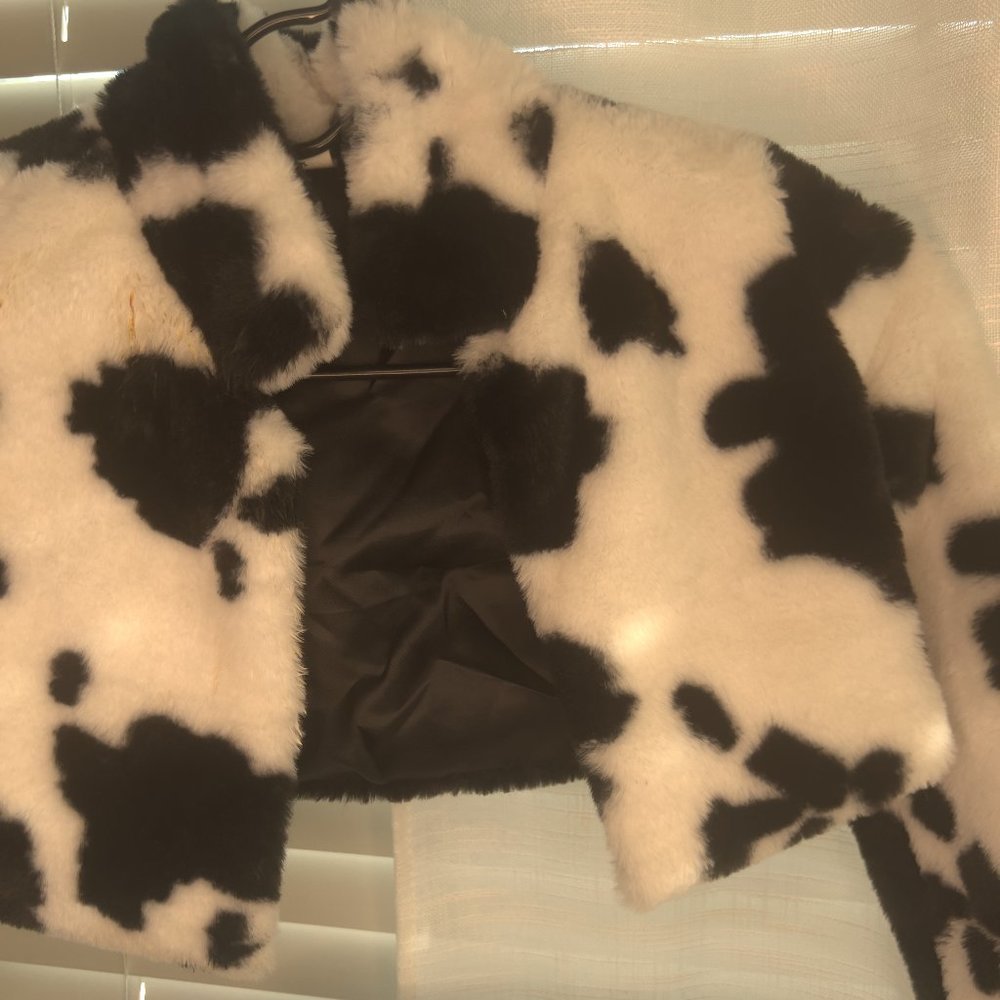 Kids Size 5T Cow Print Cropped Jacket Black & White
